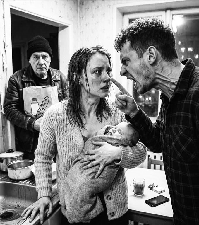 «Ты родила брак! Позорище!»: муж сбежал, а сын-инвалид встал на ноги. История, которая сильнее любого сценария