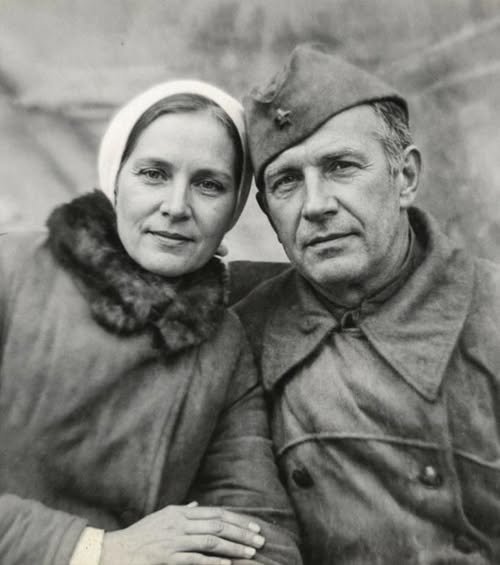 Я написала письмо солдату без имени, чтобы согреть чужого человека в окопе, а он ответил мне любовью, которая пережила войну и стала нашей общей судьбой