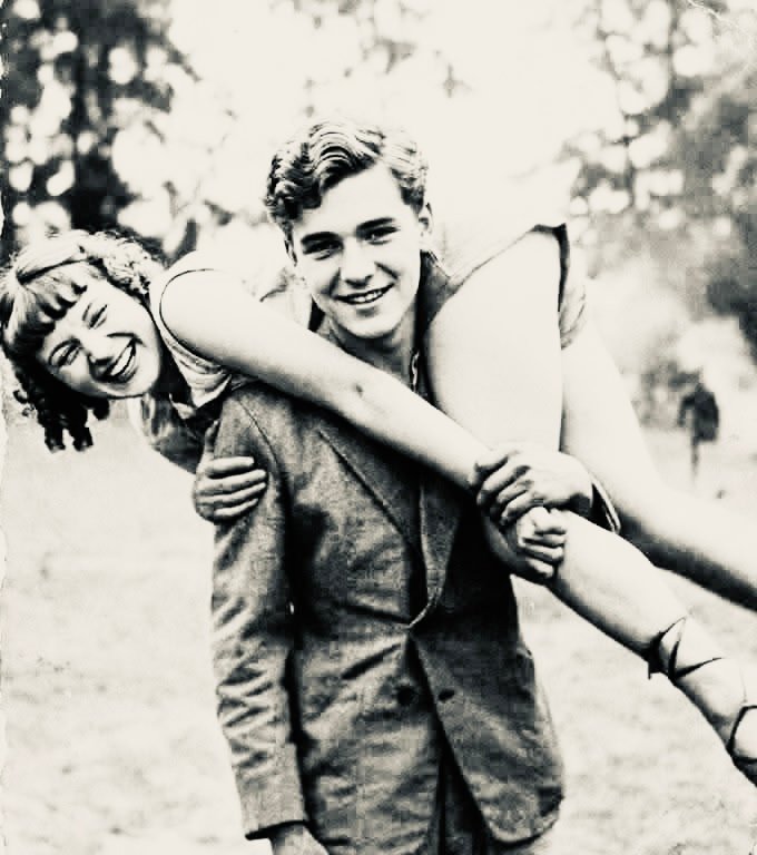 1942 год. Ей сказали, что муж пропал без вести.